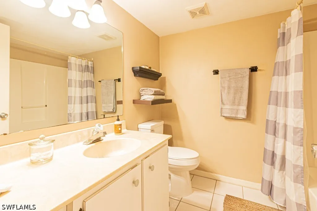 130 Cypress Way E Naples FL 34110