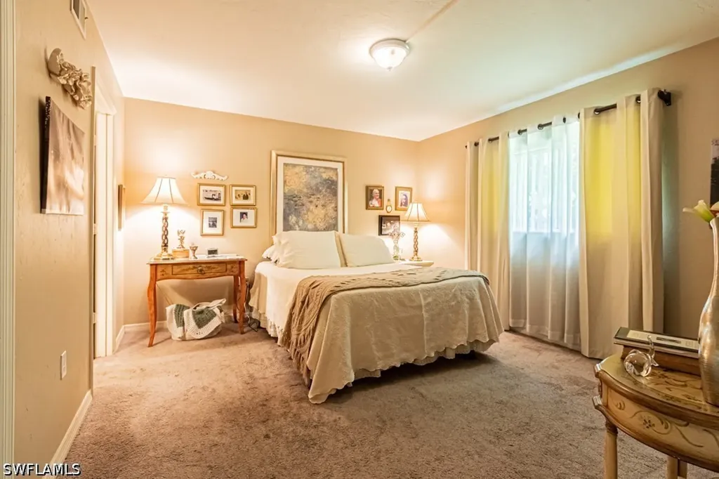 130 Cypress Way E Naples FL 34110