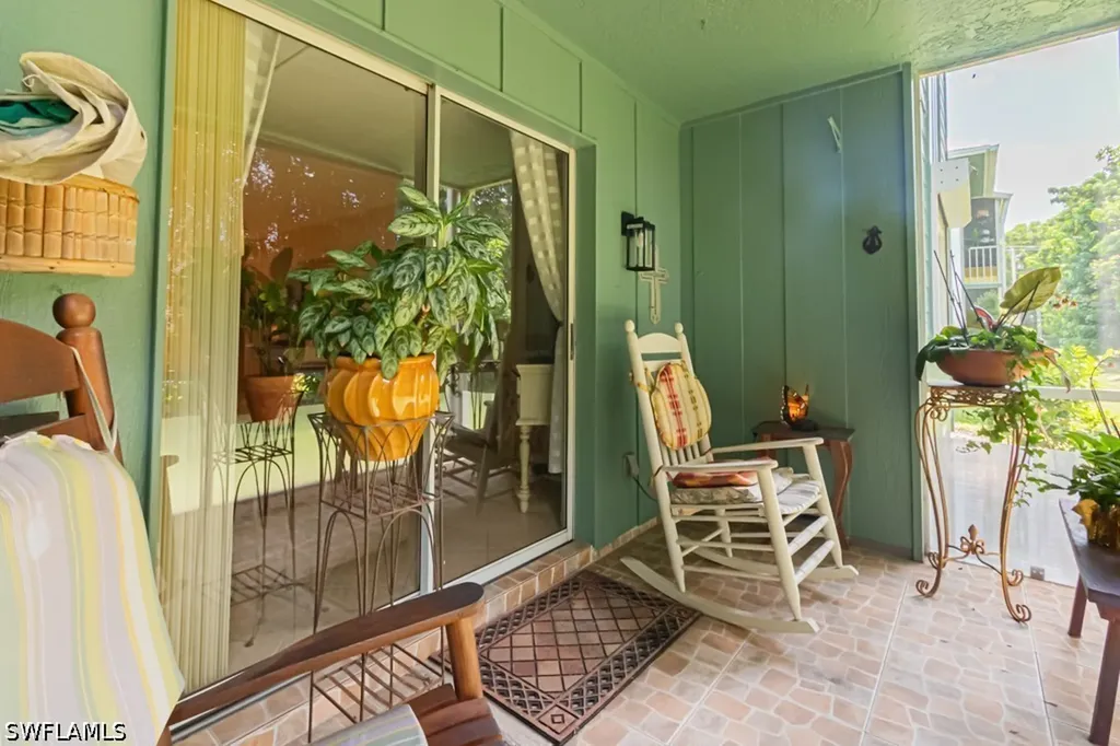 130 Cypress Way E Naples FL 34110