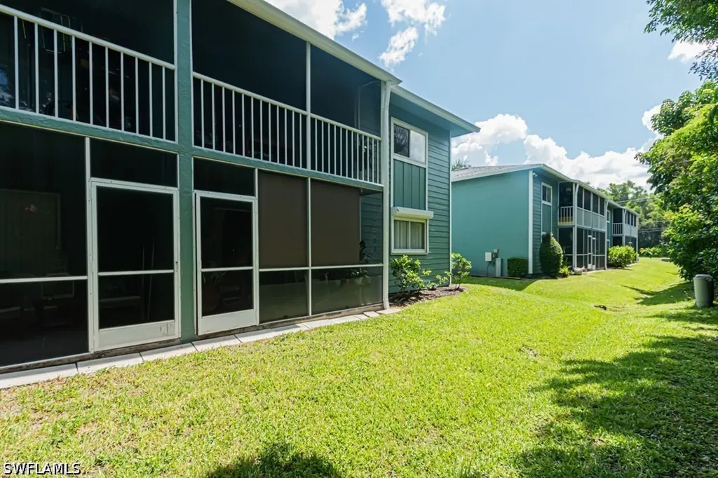 130 Cypress Way E Naples FL 34110