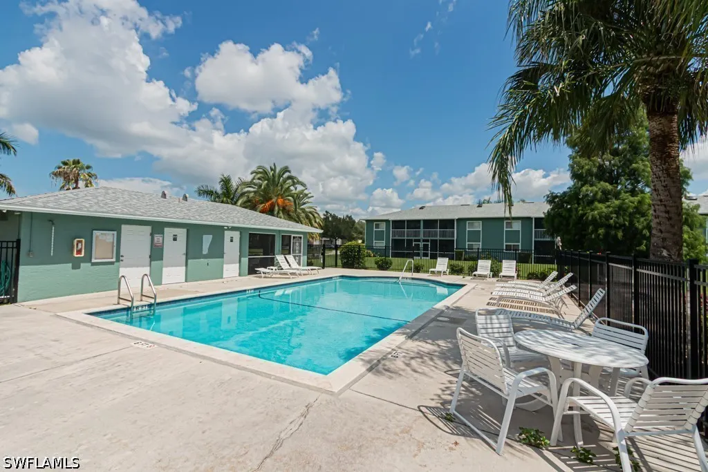 130 Cypress Way E Naples FL 34110