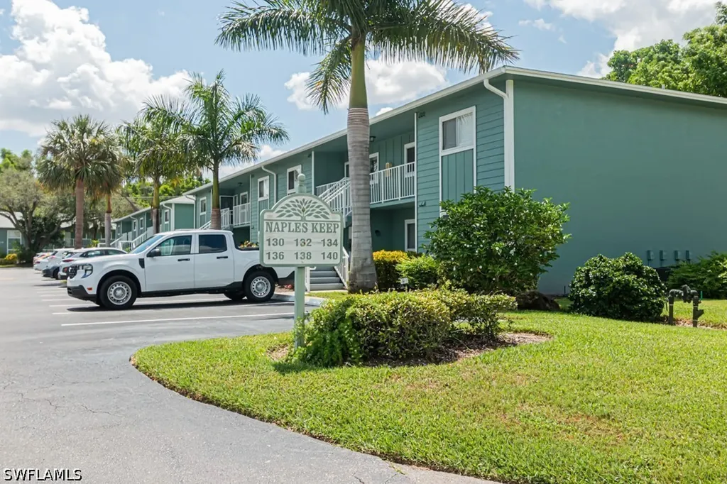 130 Cypress Way E Naples FL 34110