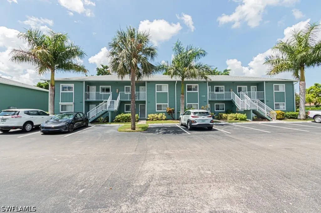 130 Cypress Way E Naples FL 34110