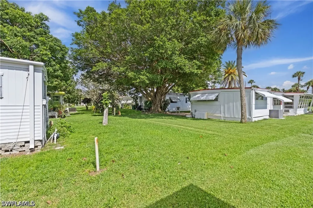 510 Menton Lane Naples FL 34112
