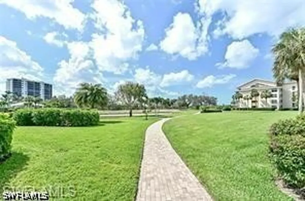 360 Horse Creek Drive Naples FL 34110