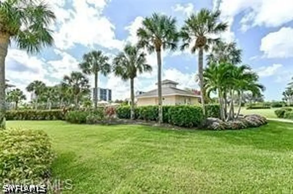 360 Horse Creek Drive Naples FL 34110