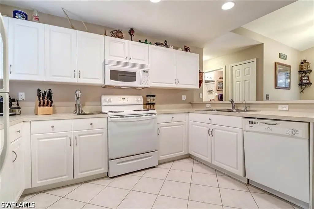 4070 10th Avenue SE Naples FL 34117