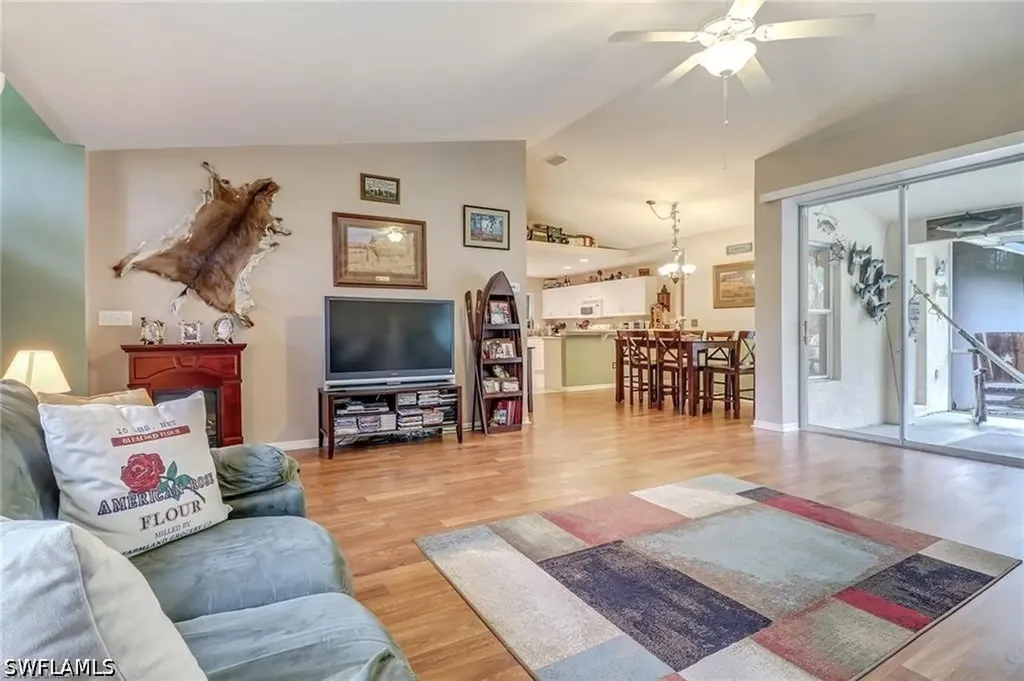 4070 10th Avenue SE Naples FL 34117