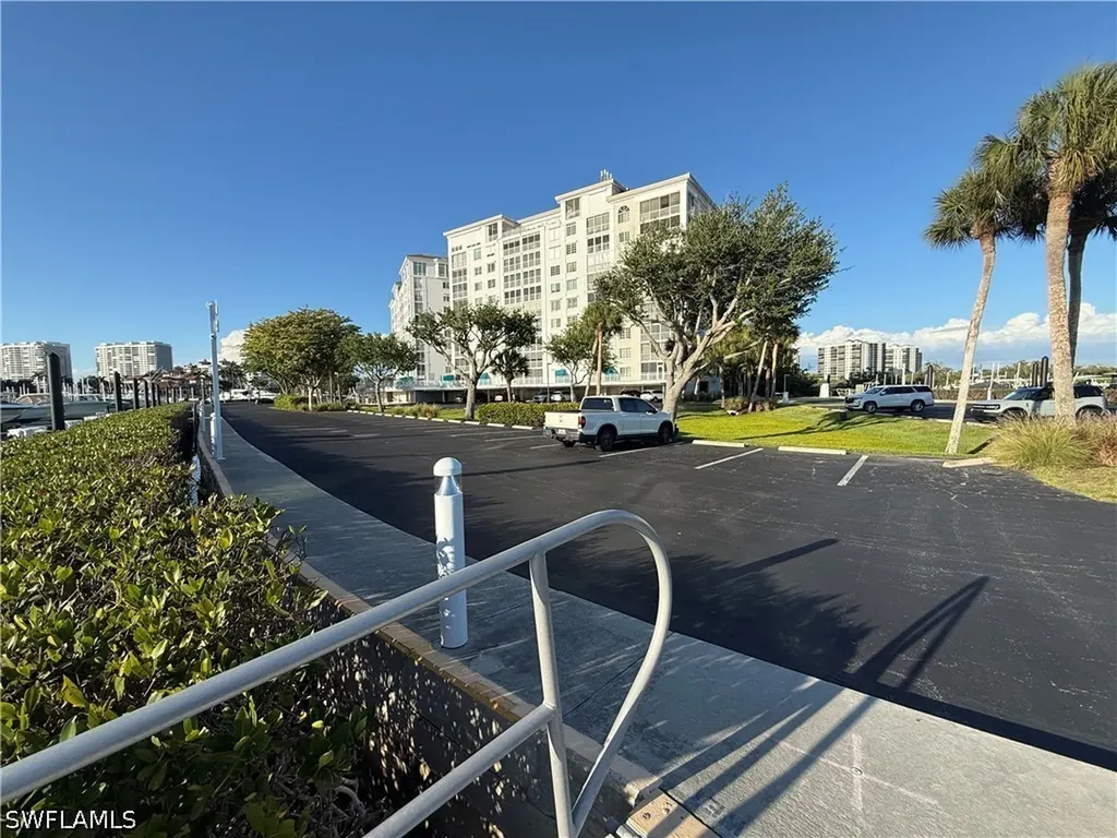 13115 Vanderbilt Road Naples FL 34110