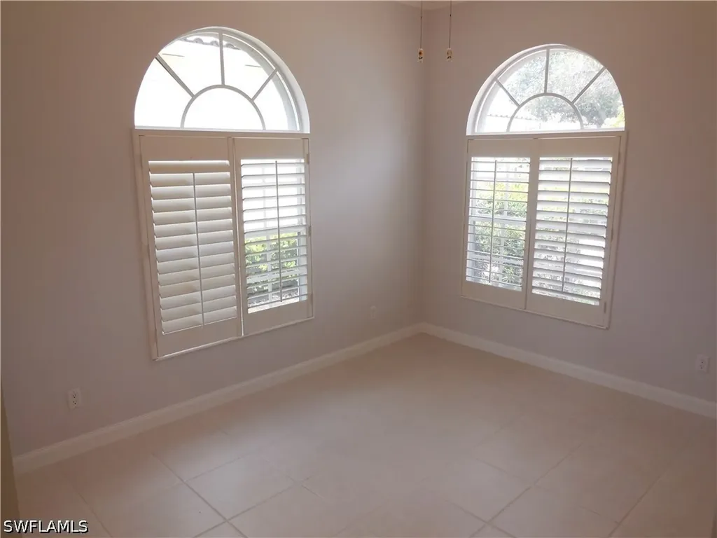 5299 Hawkesbury Way Naples FL 34119