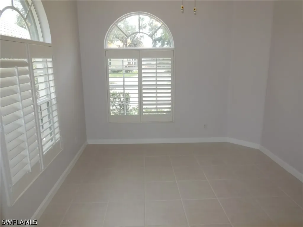 5299 Hawkesbury Way Naples FL 34119