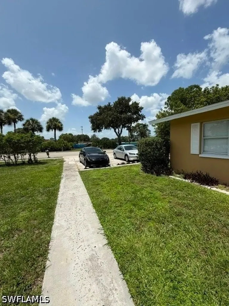 4319 Golden Gate Parkway Naples FL 34116
