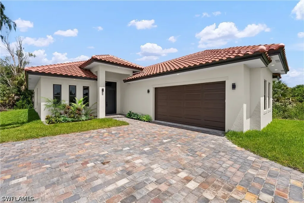 4335 Wilson Boulevard N Naples FL 34120