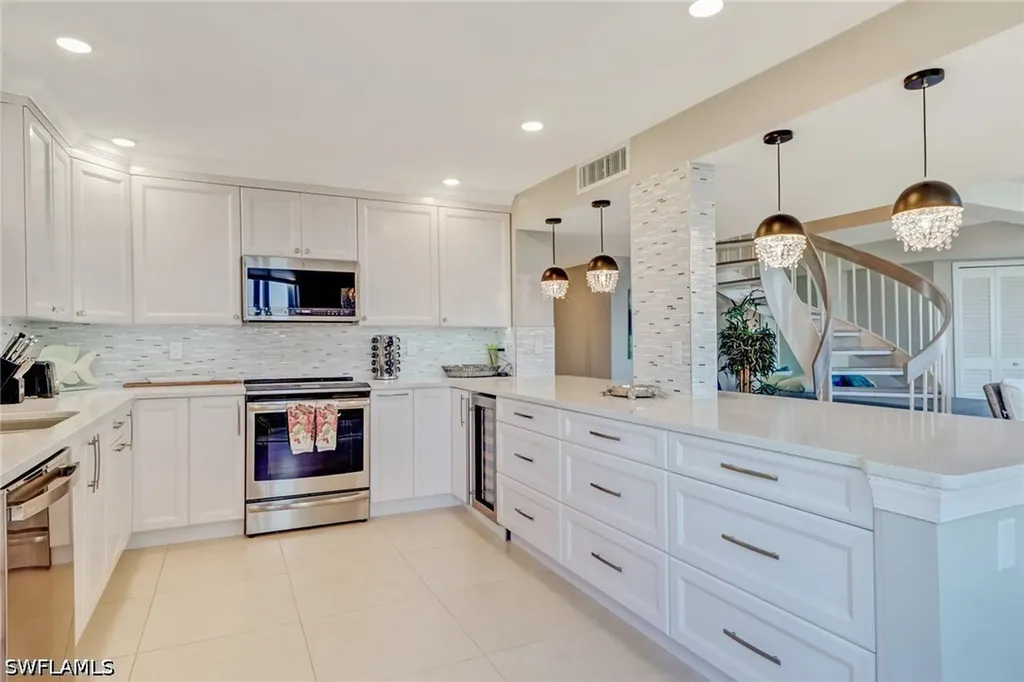 4041 Gulf Shore Boulevard N Naples FL 34103