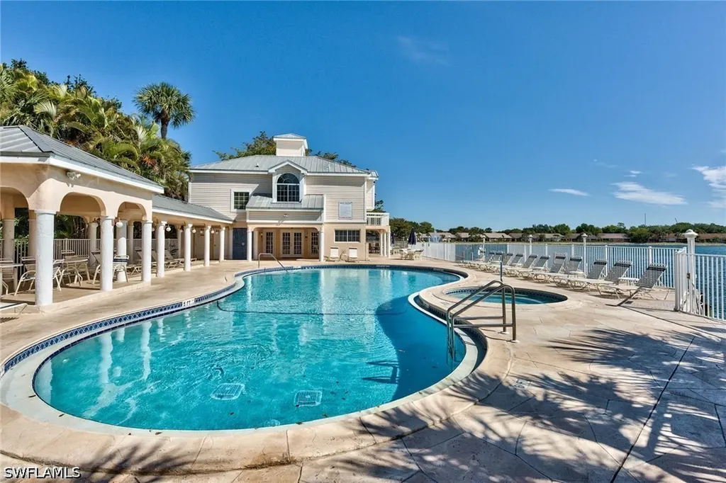2841 Citrus Lake Drive Naples FL 34109