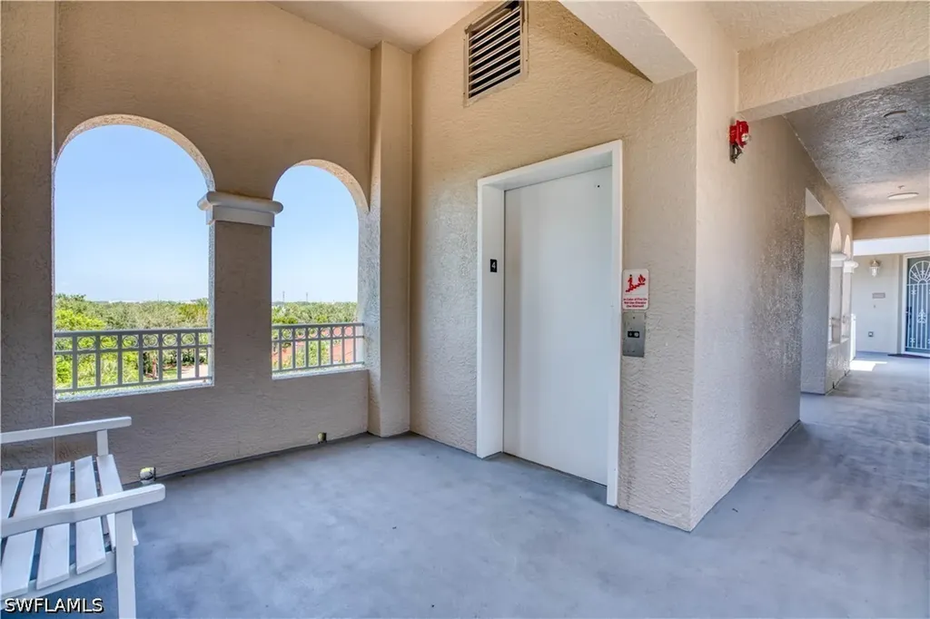 1540 Clermont Drive Naples FL 34109