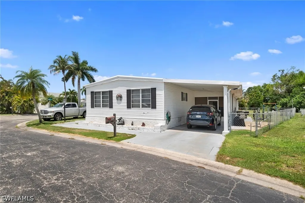 11170 Ballweg Lane Fort Myers FL 33908