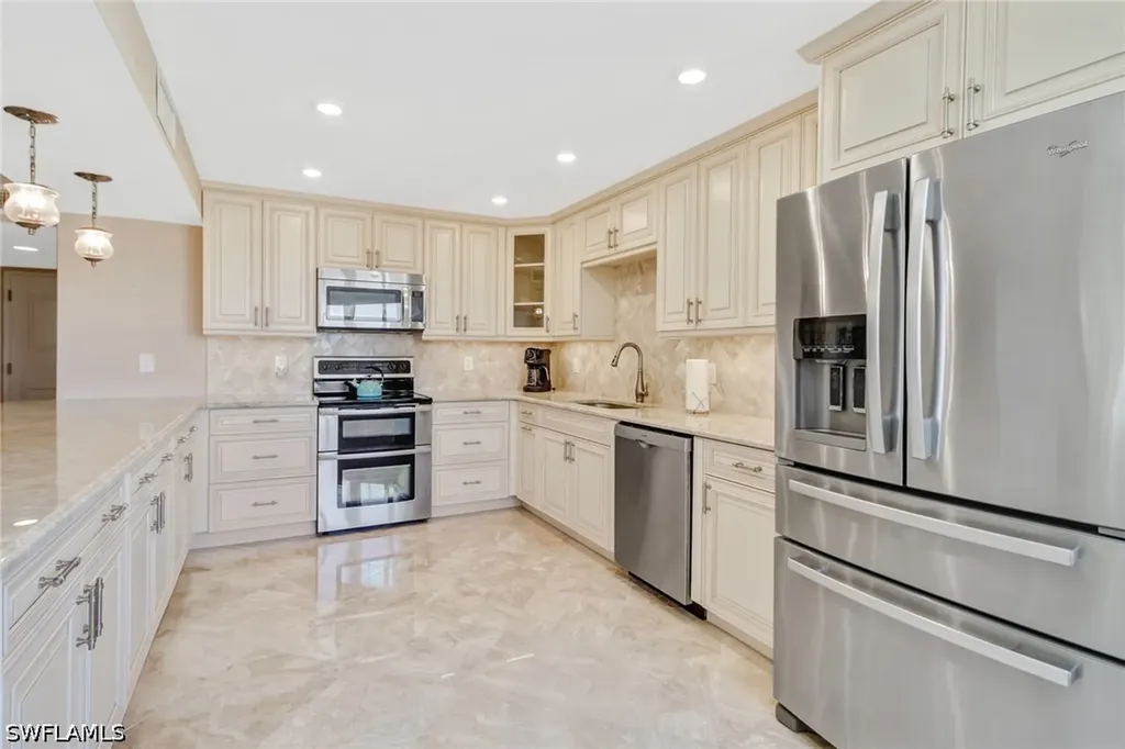 4041 Gulf Shore Boulevard N Naples FL 34103
