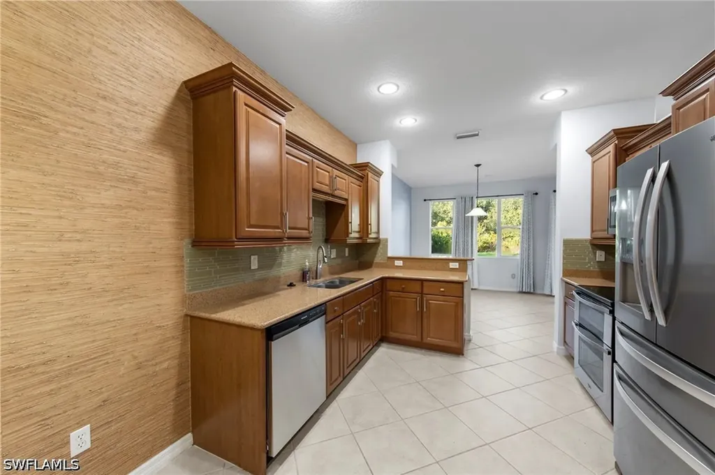 20042 Larino Loop Estero FL 33928