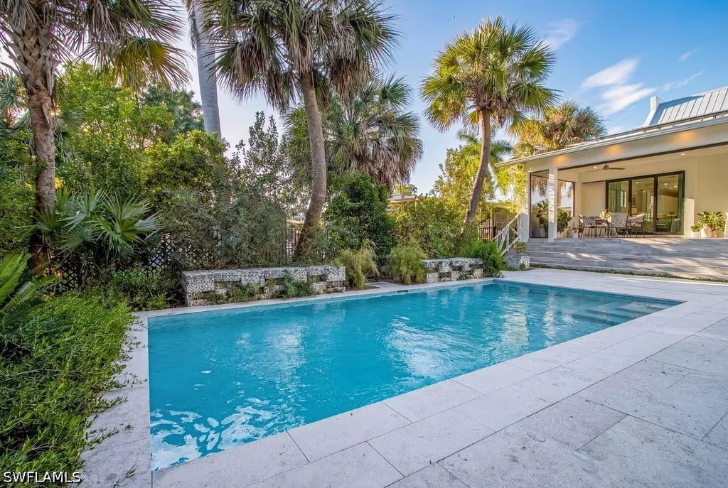 114 Jeepers Drive Naples FL 34112