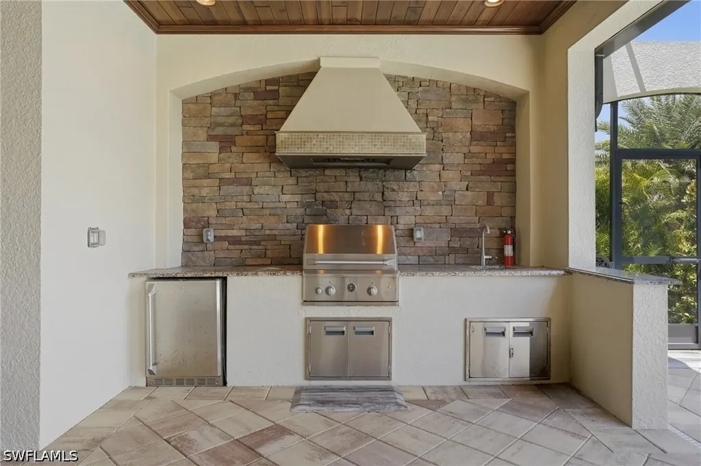 3266 Runaway Lane Naples FL 34114