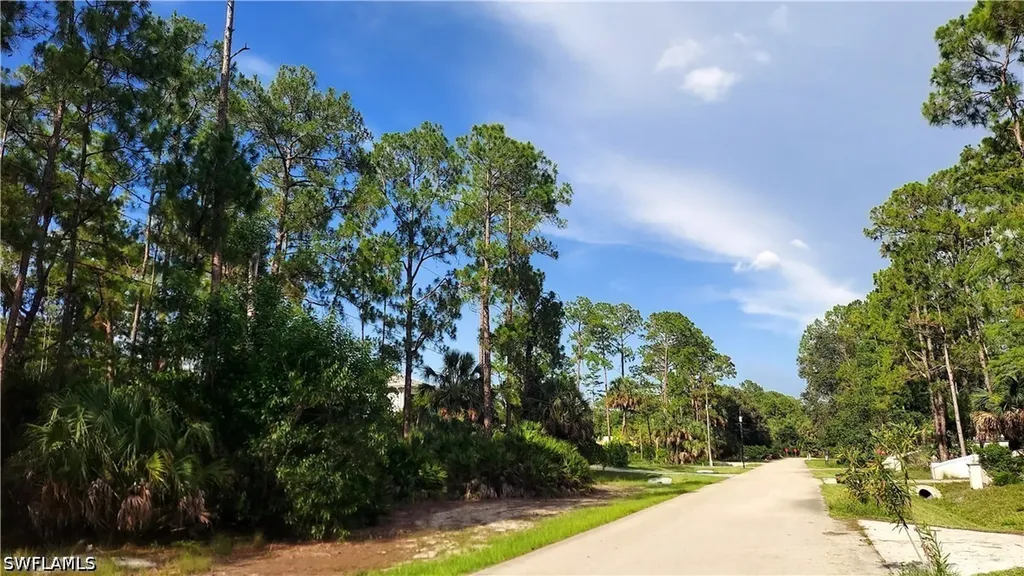 3281 15th Avenue SW Naples FL 34117
