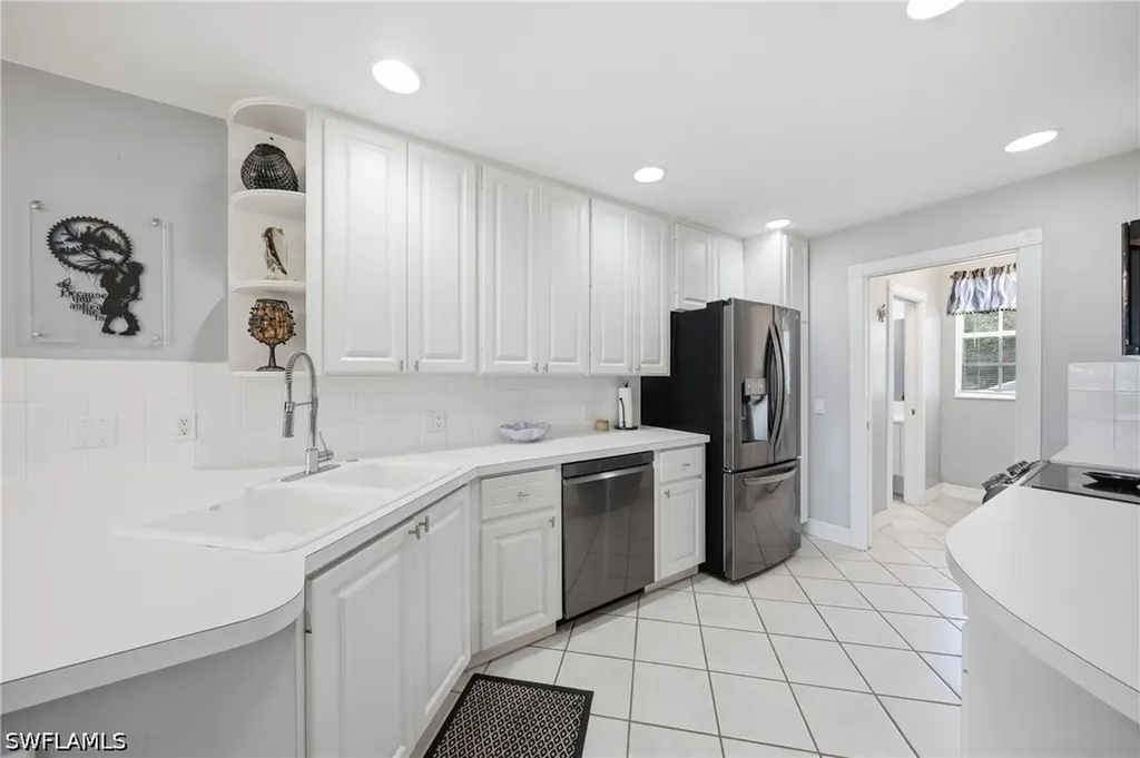5661 Cove Circle Naples FL 34119