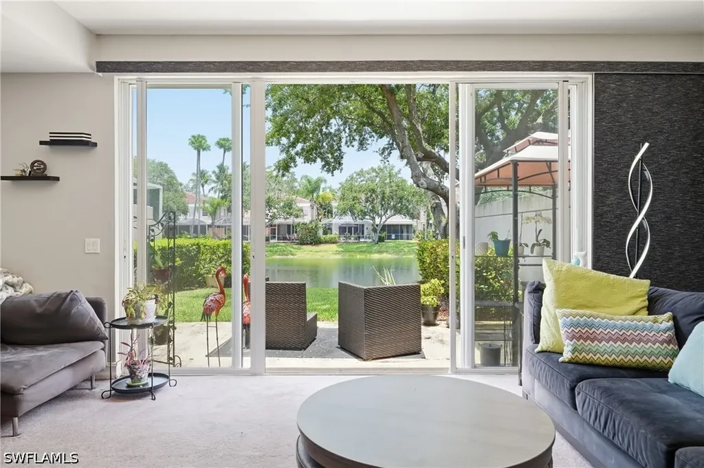 5661 Cove Circle Naples FL 34119