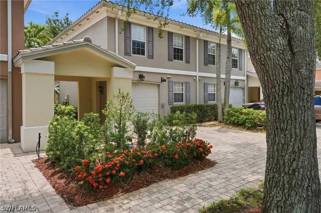 5661 Cove Circle Naples FL 34119