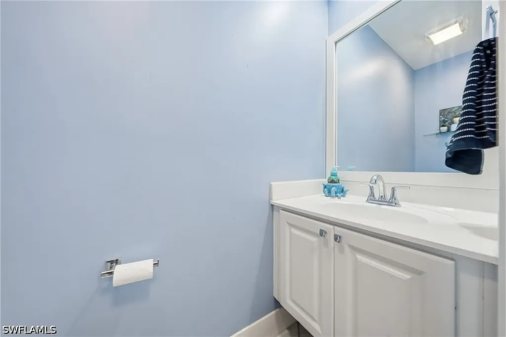 5661 Cove Circle Naples FL 34119