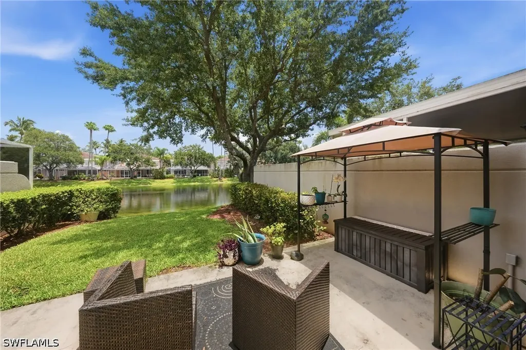 5661 Cove Circle Naples FL 34119