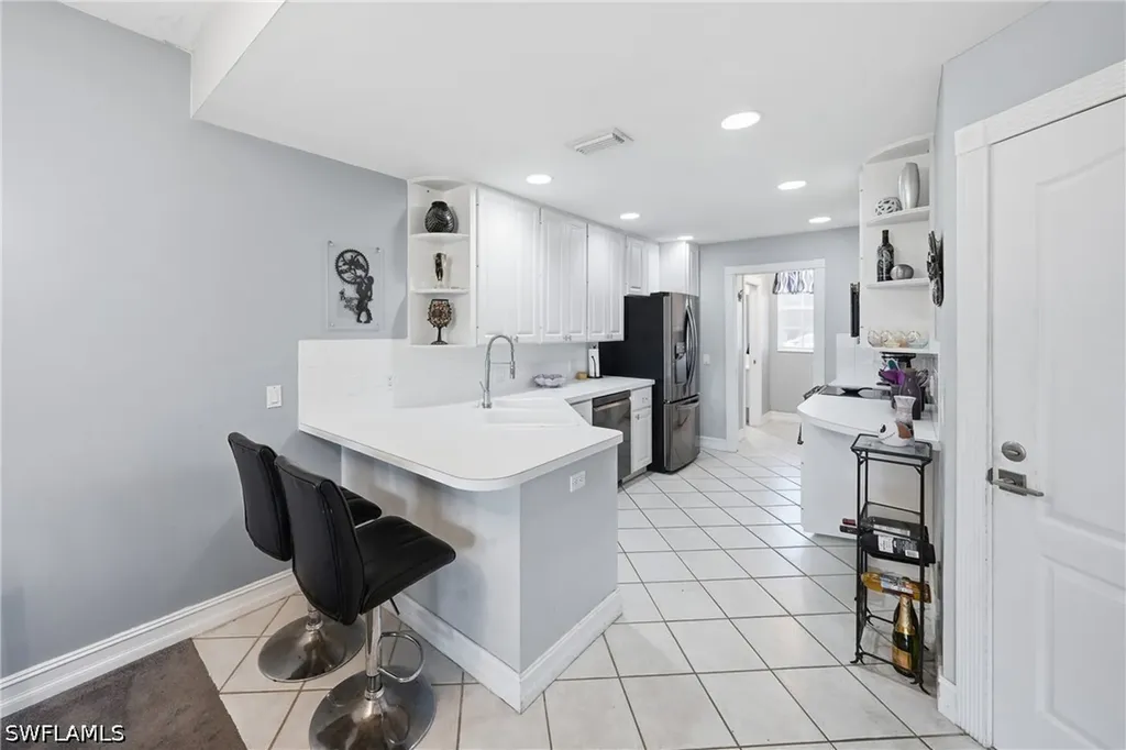 5661 Cove Circle Naples FL 34119