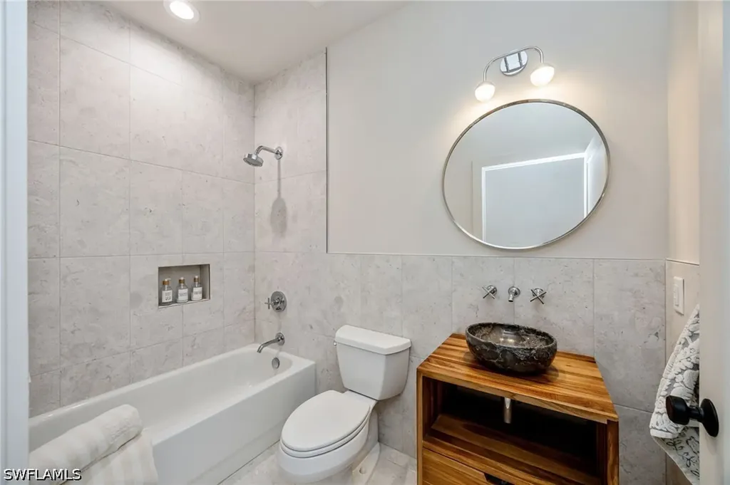 7128 Timberland Circle Naples FL 34109