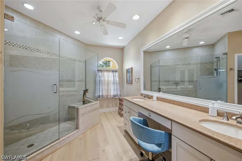 5900 Fountain Drive Naples FL 34119