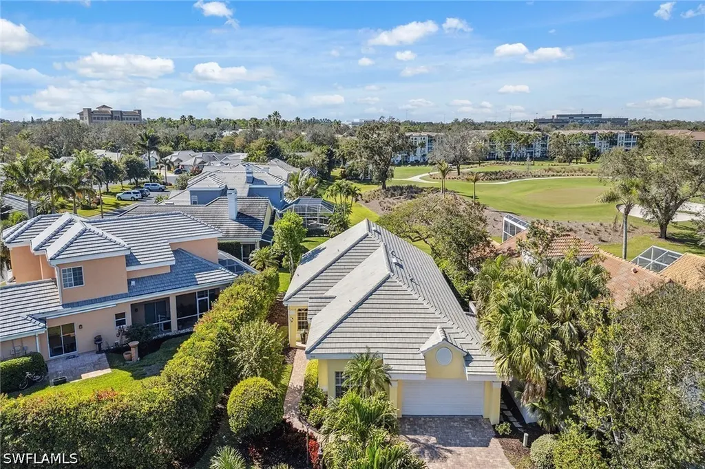 5900 Fountain Drive Naples FL 34119