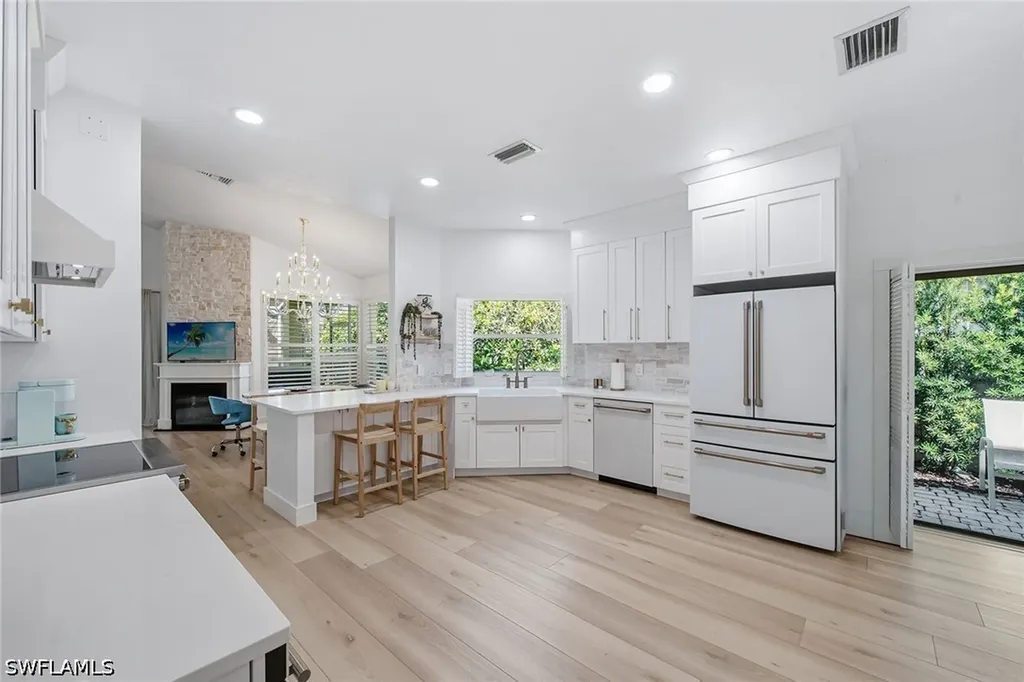 5900 Fountain Drive Naples FL 34119
