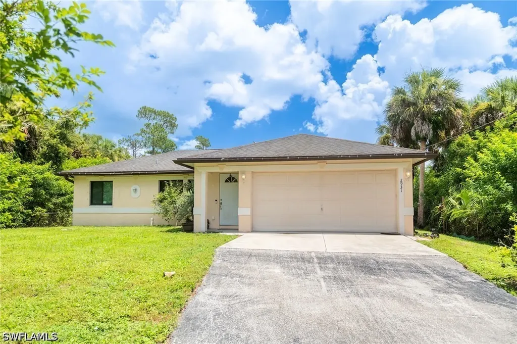Naples FL, 2931 18TH Avenue NE