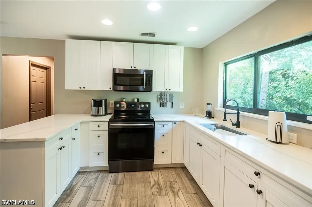 2931 18th Avenue NE Naples FL 34120