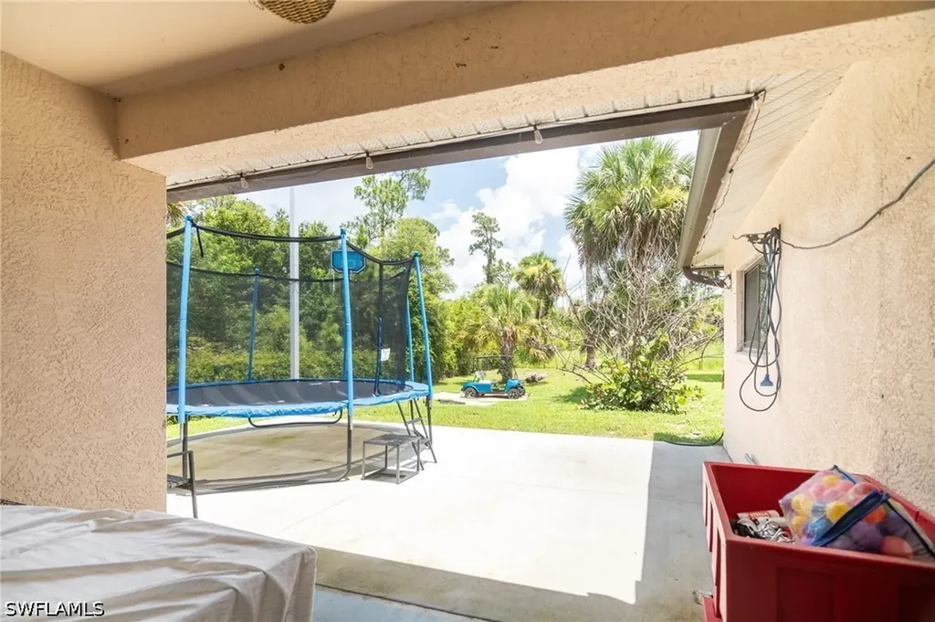 2931 18th Avenue NE Naples FL 34120