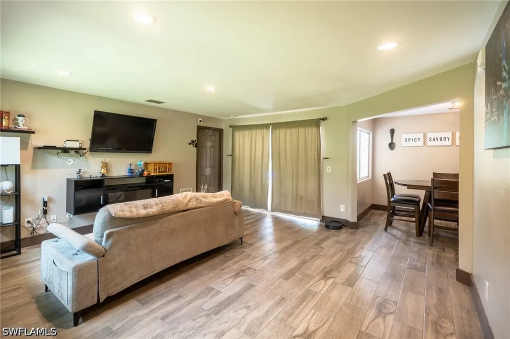 2931 18th Avenue NE Naples FL 34120