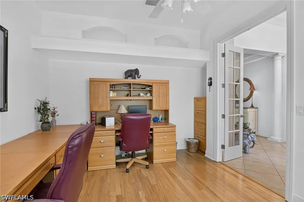 5278 Kensington High Street Naples FL 34105