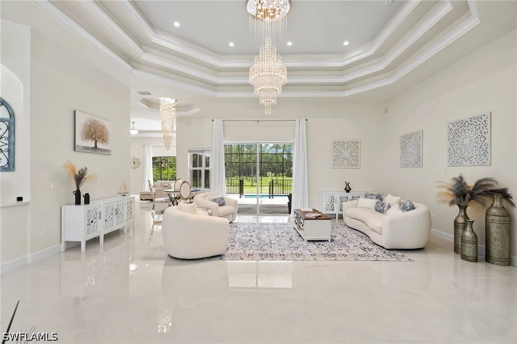 379 25th Street NW Naples FL 34120
