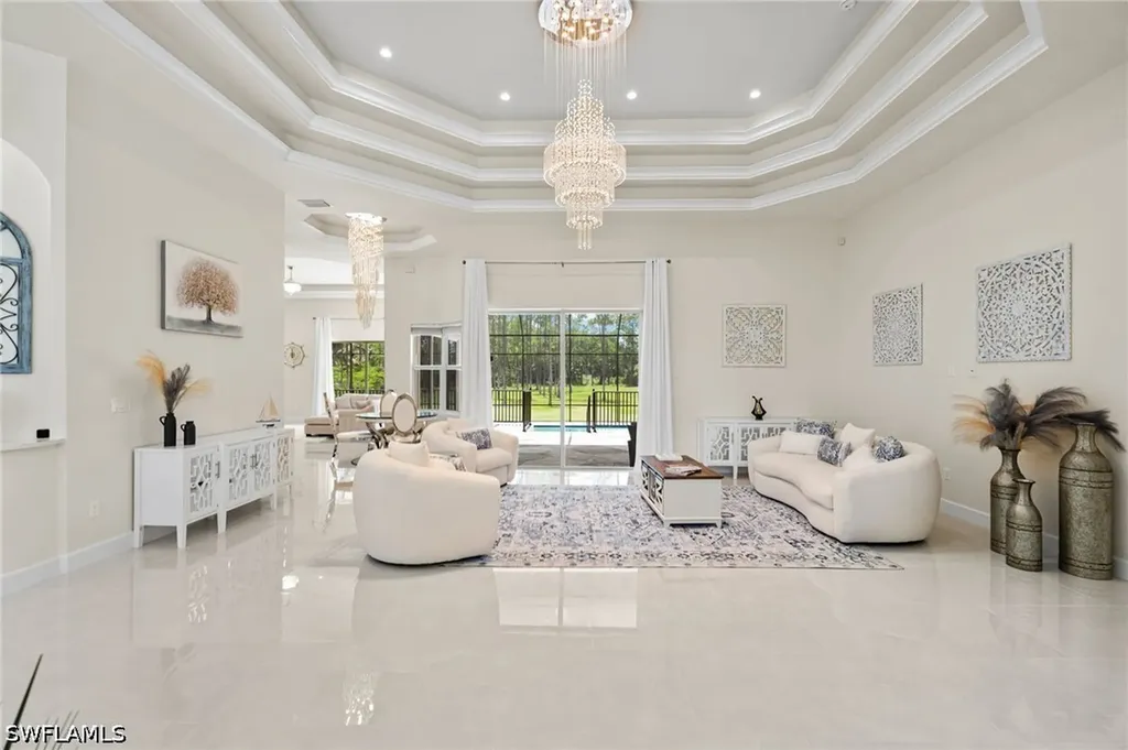 379 25th Street NW Naples FL 34120