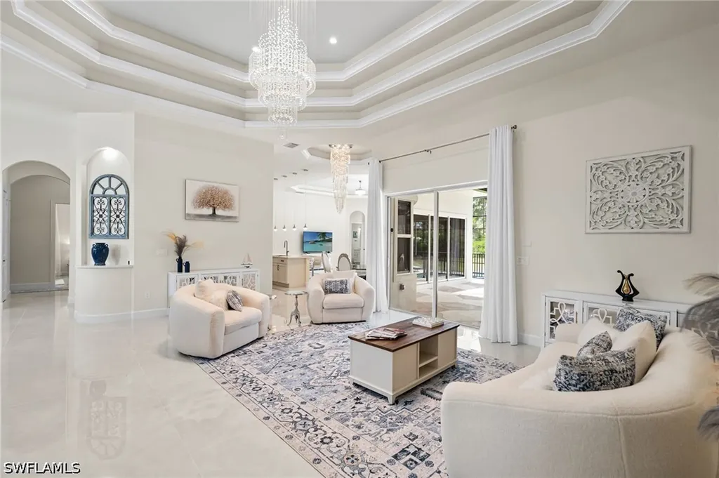 379 25th Street NW Naples FL 34120
