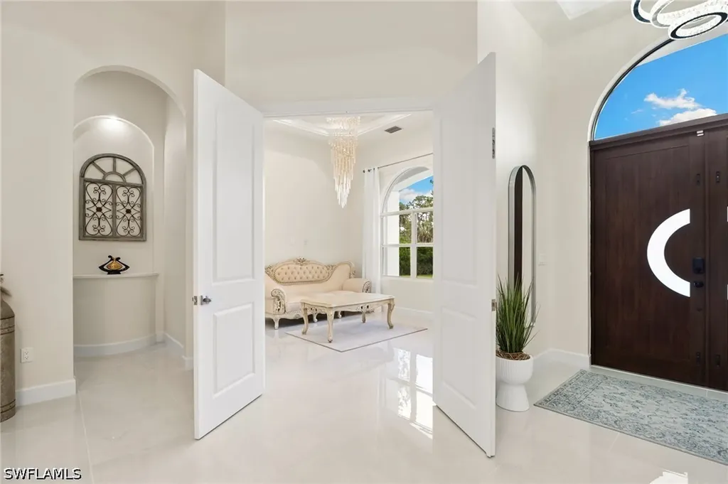 379 25th Street NW Naples FL 34120