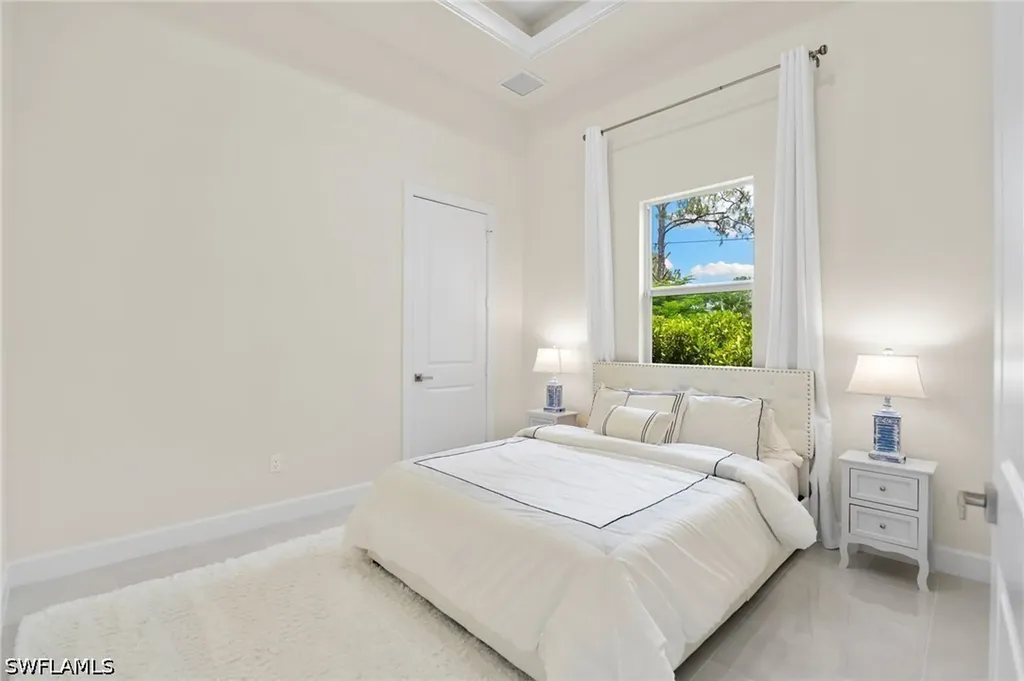 379 25th Street NW Naples FL 34120