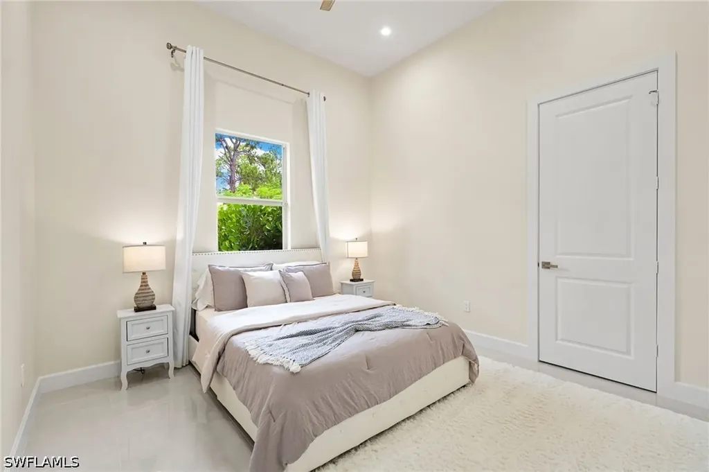 379 25th Street NW Naples FL 34120