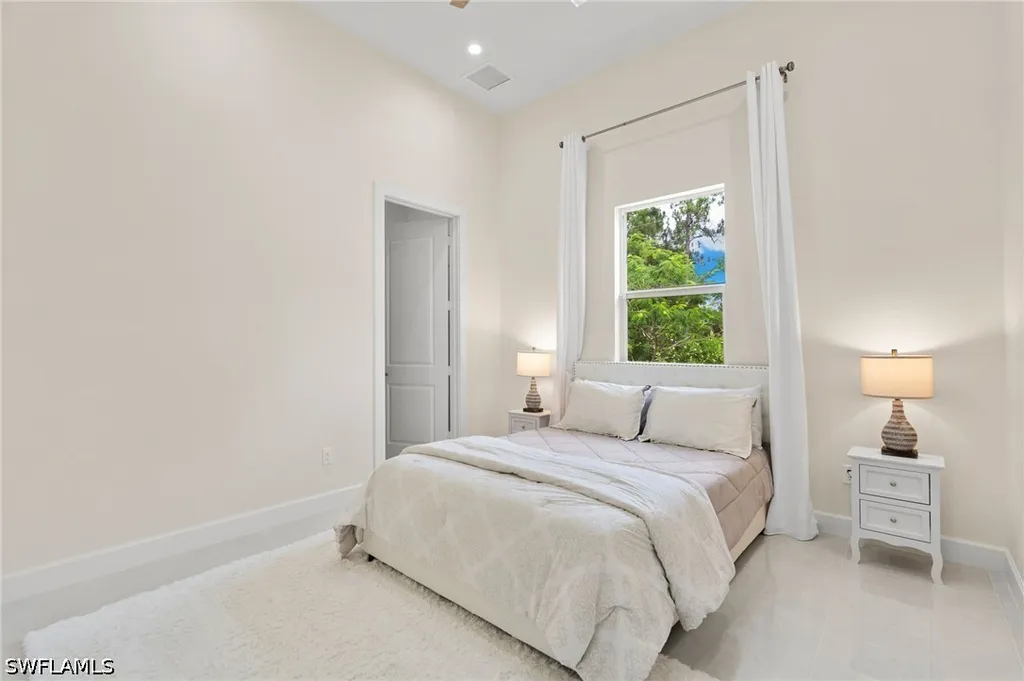 379 25th Street NW Naples FL 34120