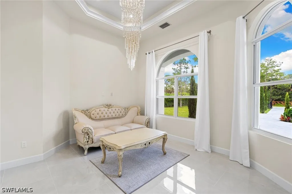 379 25th Street NW Naples FL 34120