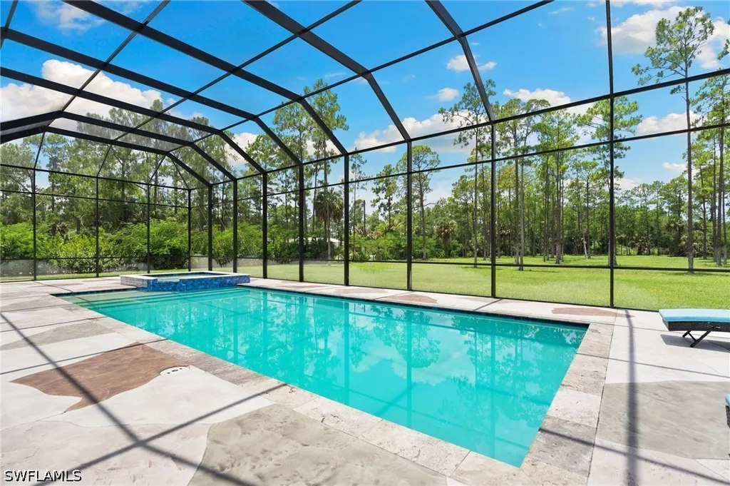 379 25th Street NW Naples FL 34120